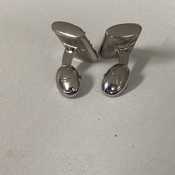 New Peridot and Fuchsia Crystal and Silver Tone Cufflinks with Cufflink Case - Picture 5 of 9